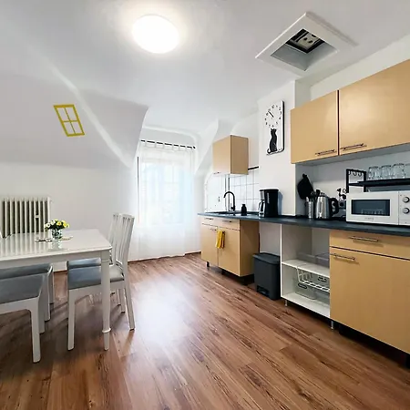 Katzenhaus Casa de Férias Troisdorf